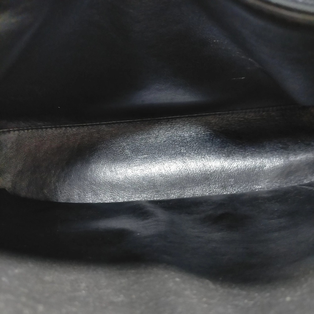 Chanel Vintage Quilted Patent Leather Shoulder Bag - Picture 3 of 14